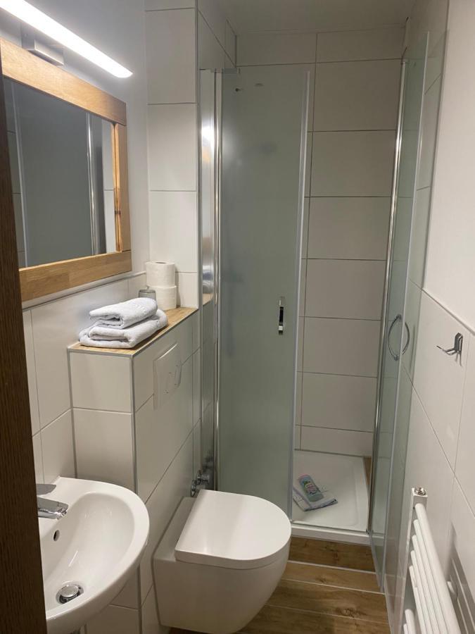 Hotel Zum Schiffchen Брюген Екстериор снимка