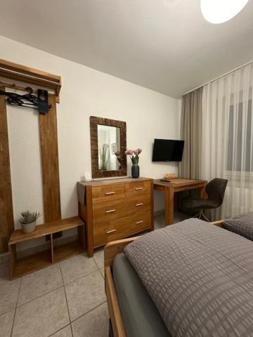 Hotel Zum Schiffchen Брюген Екстериор снимка